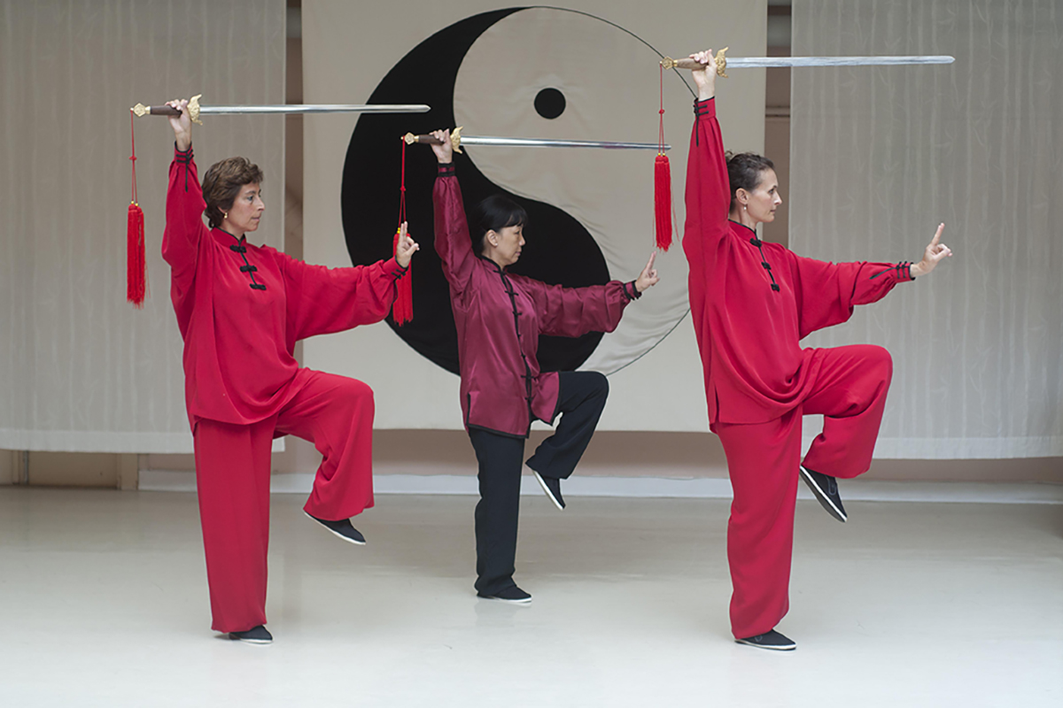 Samanta Anderson bilan suzish kiyimida porno